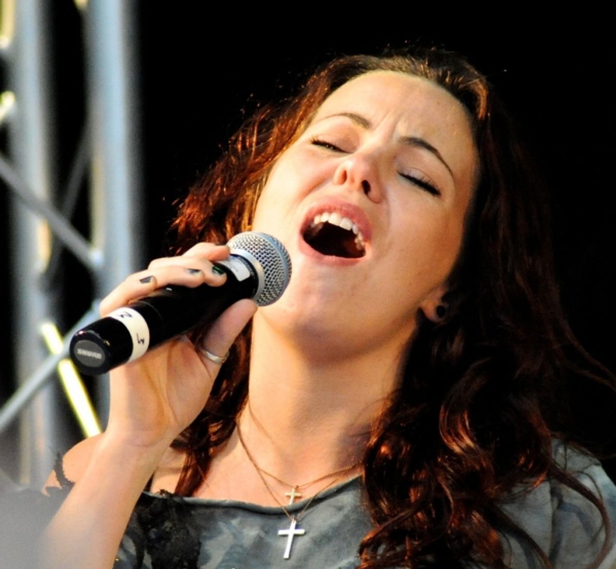 Rachel Tucker sings For Good at 